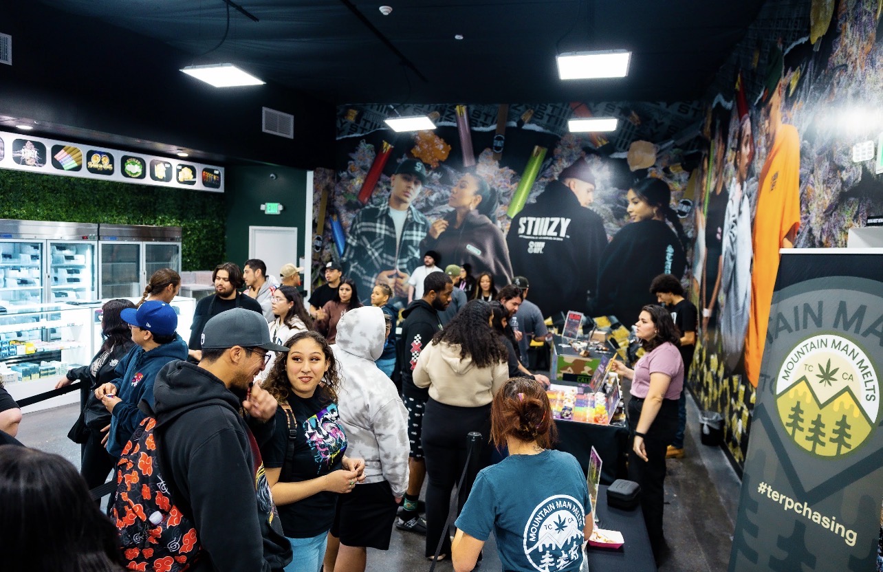 Packed STIIIZY grand opening interior